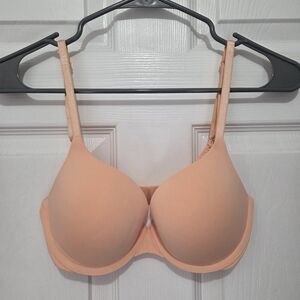 Victoria's Secret T-shirt Push-up Full Coverage Smooth Orange Bra Size 32D
